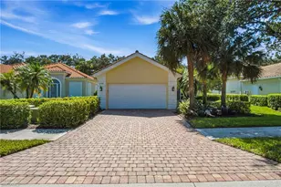 2737 Island Pond Ln, Naples, FL 34119 - Photo 11