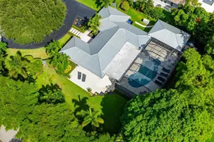 1390 Mandarin Rd, Naples, FL 34102 - Photo 5
