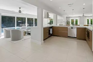 1390 Mandarin Rd, Naples, FL 34102 - Photo 17