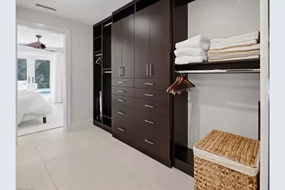 1390 Mandarin Rd, Naples, FL 34102 - Photo 37