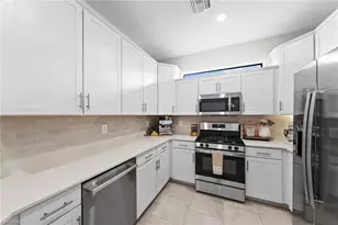 19512 Hinkley Dr, Estero, FL 33928 - Photo 11