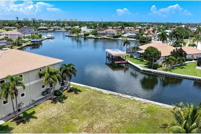 1674 Briarwood Ct, Marco Island, FL 34145 - Photo 3