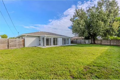 3527 SE 3rd Ave, Cape Coral, FL 33904 - Photo 23