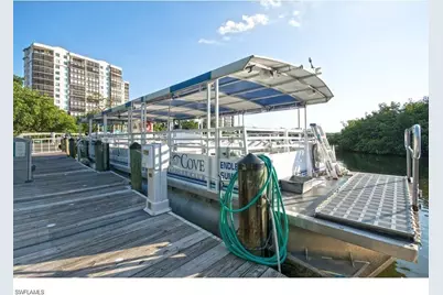 682 Catamaran Ct, Naples, FL 34110 - Photo 19