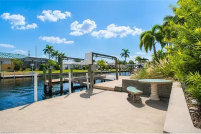 5219 Seminole Ct S, Cape Coral, FL 33904 - Photo 1
