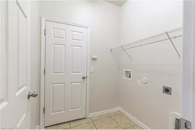 819 SW 14th Pl, Cape Coral, FL 33991 - Photo 19