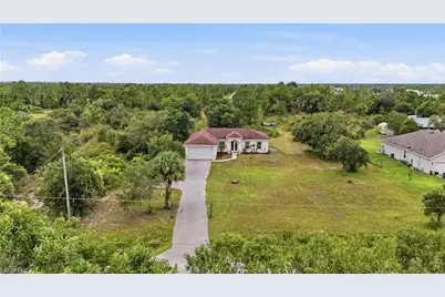 4240 62nd Ave NE, Naples, FL 34120 - Photo 3