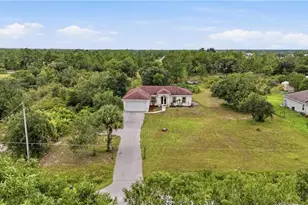 4240 62nd Ave NE, Naples, FL 34120 - Photo 3