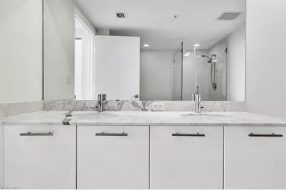 3000 Oasis Grand Blvd #2802, Fort Myers, FL 33916 - Photo 23