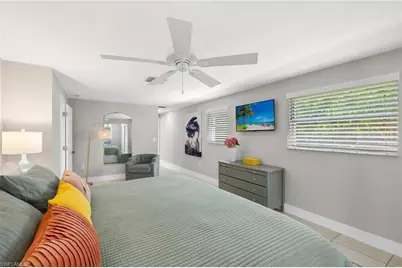 482 Tradewinds Ave, Naples, FL 34108 - Photo 15