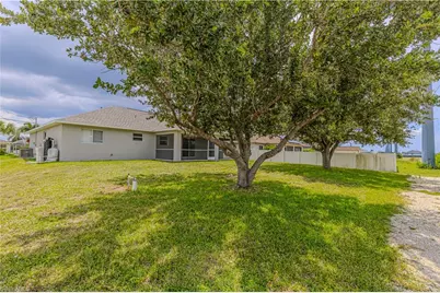 520 NW 24th Ave, Cape Coral, FL 33993 - Photo 21