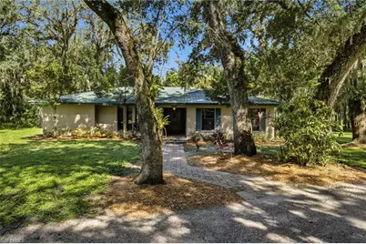 670 Rope Bend Dr, Labelle, FL 33935 - Photo 5