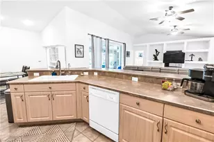 2602 SE 21st Ave, Cape Coral, FL 33904 - Photo 17