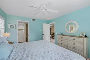 145 Robin Hood Cir, Naples, FL 34104 - Photo 21