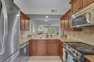 145 Robin Hood Cir, Naples, FL 34104 - Photo 7