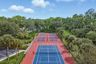 145 Robin Hood Cir, Naples, FL 34104 - Photo 31