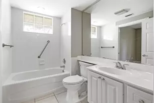 29002 Alessandria Cir, Bonita Springs, FL 34135 - Photo 23