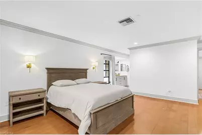 2472 Pine Woods Cir #17, Naples, FL 34105 - Photo 11