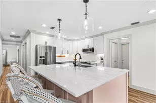 2472 Pinewoods Cir, Naples, FL 34105 - Photo 19