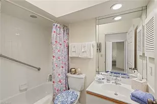 6045 Chardonnay Ln, Naples, FL 34119 - Photo 17