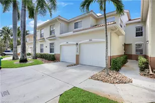 325 Dover Pl, Naples, FL 34104 - Photo 27