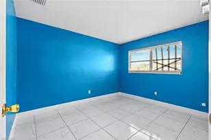 1681 Country Club Pkwy, Lehigh Acres, FL 33936 - Photo 17