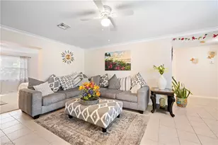 918 Cardinal St, Naples, FL 34104 - Photo 7