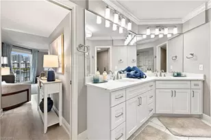 9103 Vanderbilt Dr, Naples, FL 34108 - Photo 23
