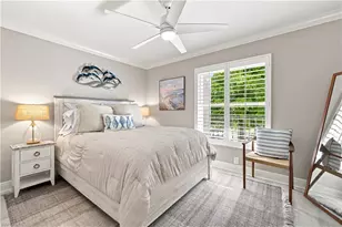 9103 Vanderbilt Dr, Naples, FL 34108 - Photo 15