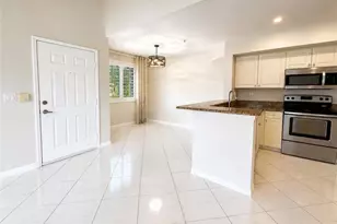 1265 Wildwood Lakes Blvd, Naples, FL 34104 - Photo 3