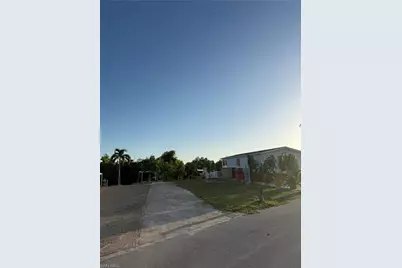 3853 Cherry Ln, Saint James City, FL 33956 - Photo 15