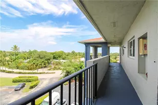 190 Pebble Beach Blvd, Naples, FL 34113 - Photo 9