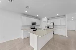 3853 Passion Vine Dr, Alva, FL 33920 - Photo 7