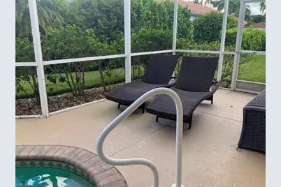 5583 Lago Villaggio Way, Naples, FL 34104 - Photo 11