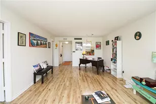 41 High Point Cir S, Naples, FL 34103 - Photo 21