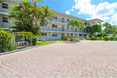 41 High Point Cir S #303, Naples, FL 34103 - Photo 41