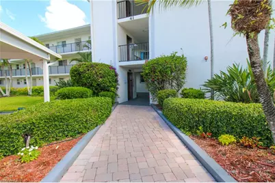 41 High Point Cir S #303, Naples, FL 34103 - Photo 35