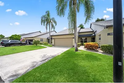 902 McGregor Park Cir, Fort Myers, FL 33908 - Photo 1
