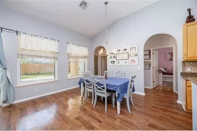 315 Burnt Pine Dr, Naples, FL 34119 - Photo 11