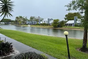 3355 Timberwood Cir, Naples, FL 34105 - Photo 5