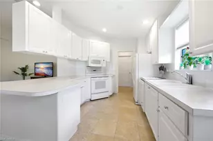 7405 Emilia Ln, Naples, FL 34114 - Photo 9