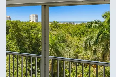 5550 Heron Point Dr #402, Naples, FL 34108 - Photo 1