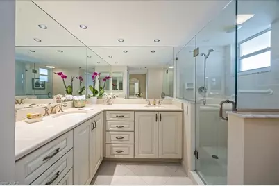 5550 Heron Point Dr #402, Naples, FL 34108 - Photo 23