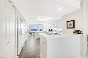 6849 Grenadier Blvd, Naples, FL 34108 - Photo 7