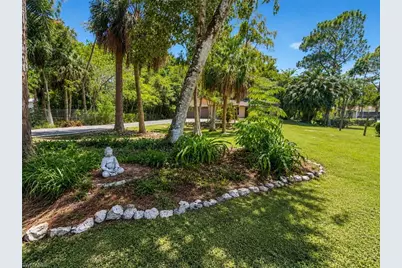 4980 Coral Wood Dr, Naples, FL 34119 - Photo 11