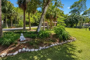 4980 Coral Wood Dr, Naples, FL 34119 - Photo 11