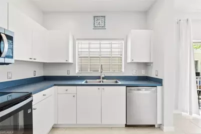 3308 Lisa Ln #2, Naples, FL 34109 - Photo 13