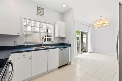 3308 Lisa Ln #2, Naples, FL 34109 - Photo 11