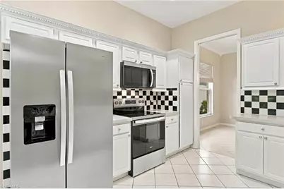 357 Harvard Ln, Naples, FL 34104 - Photo 15
