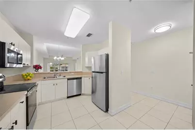 7804 Regal Heron Cir #304, Naples, FL 34104 - Photo 5